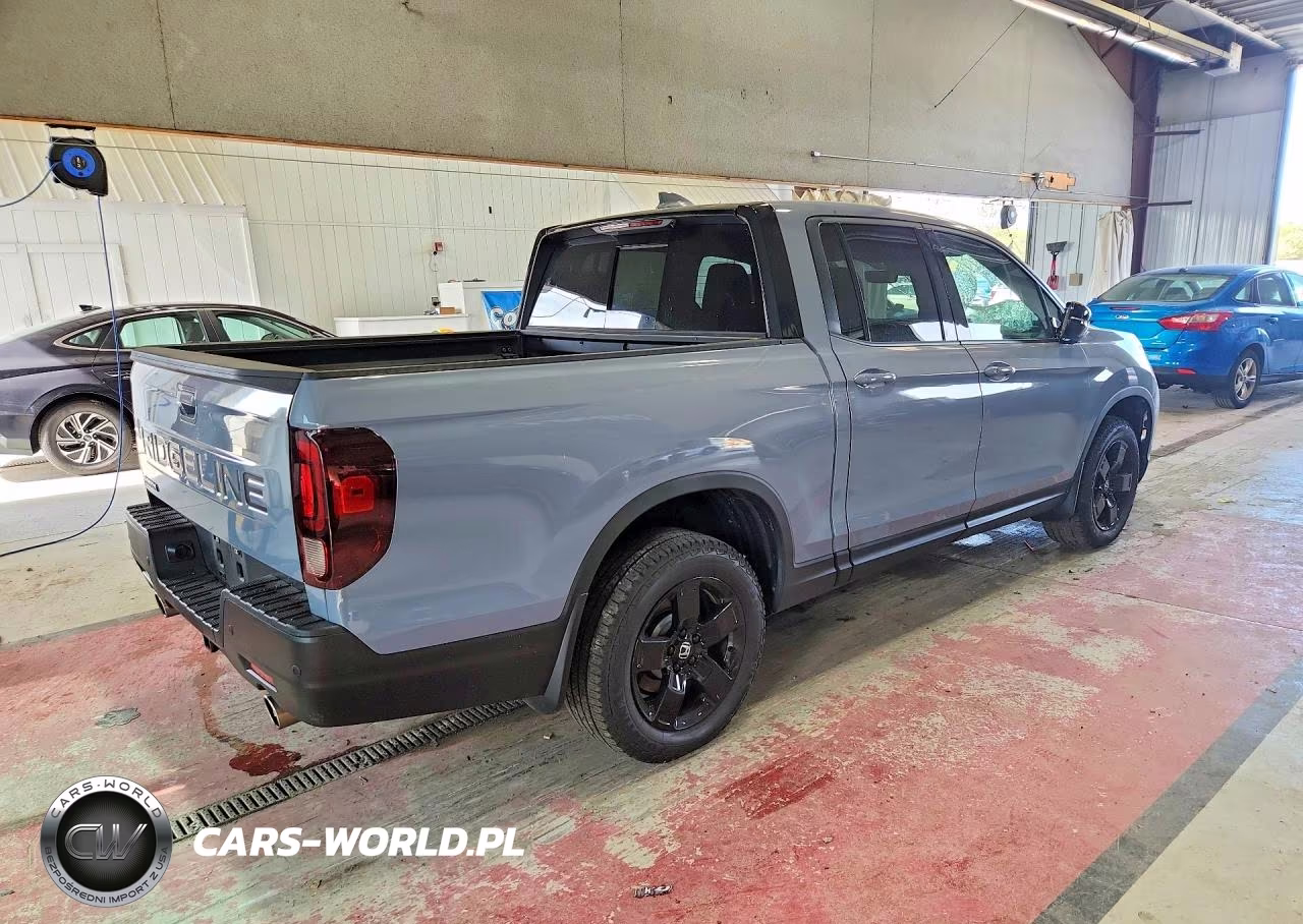 2026 Honda Ridgeline Black Edition VIN:5FPYK3F88TB005942 - 3