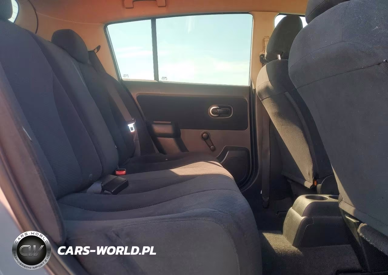 2010 Nissan Versa 1.8 S VIN:3N1BC1CP3AL359722 - 10