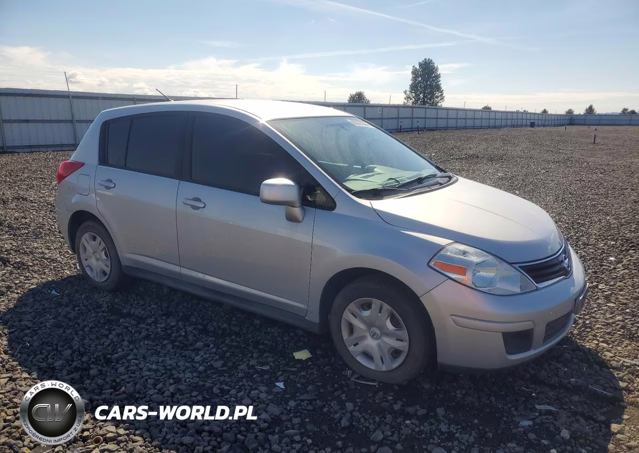 2010 Nissan Versa 1.8 S VIN:3N1BC1CP3AL359722 - 4