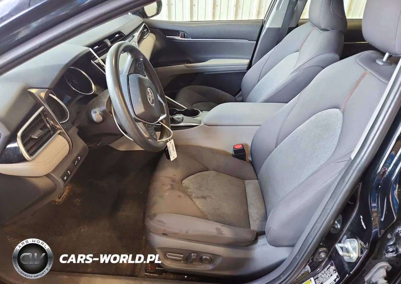 2018 Toyota Camry Le VIN:4T1B11HK2JU034125 - 7