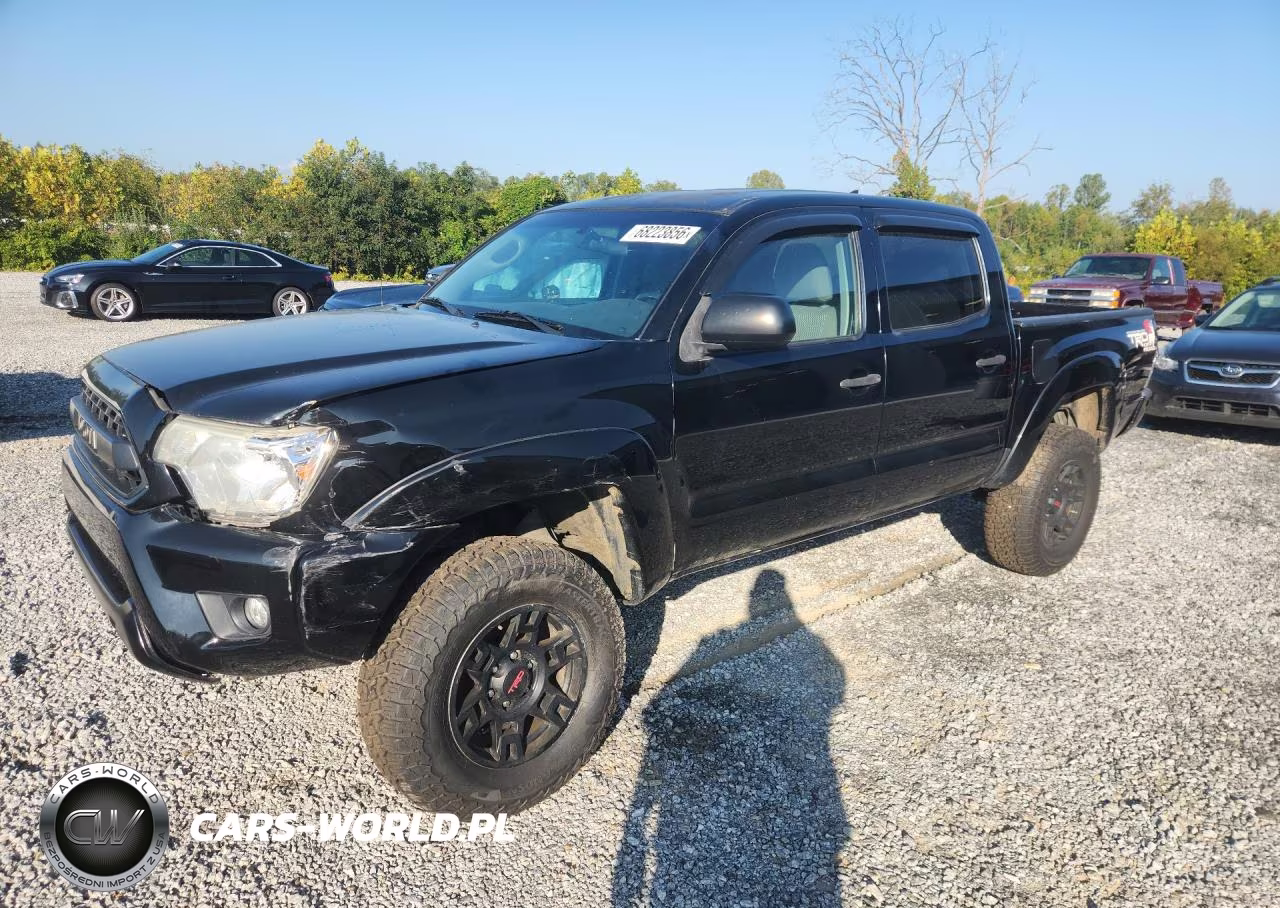 2015 Toyota Tacoma V6 VIN:3TMLU4EN5FM166839 - 1