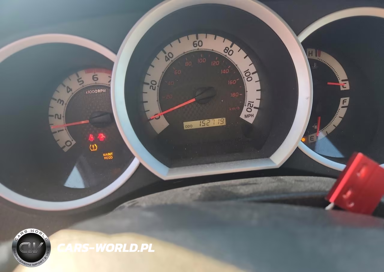 2015 Toyota Tacoma V6 VIN:3TMLU4EN5FM166839 - 9