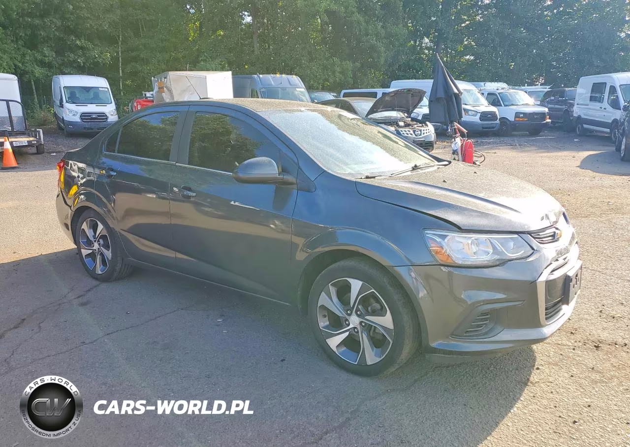 2020 Chevrolet Sonic VIN:1G1JF5SB2L4119642 - 4