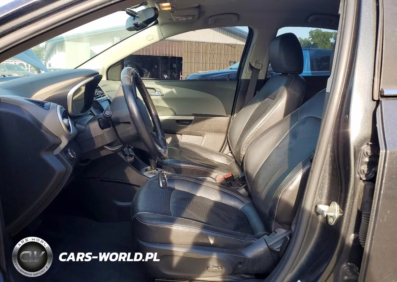 2020 Chevrolet Sonic VIN:1G1JF5SB2L4119642 - 7