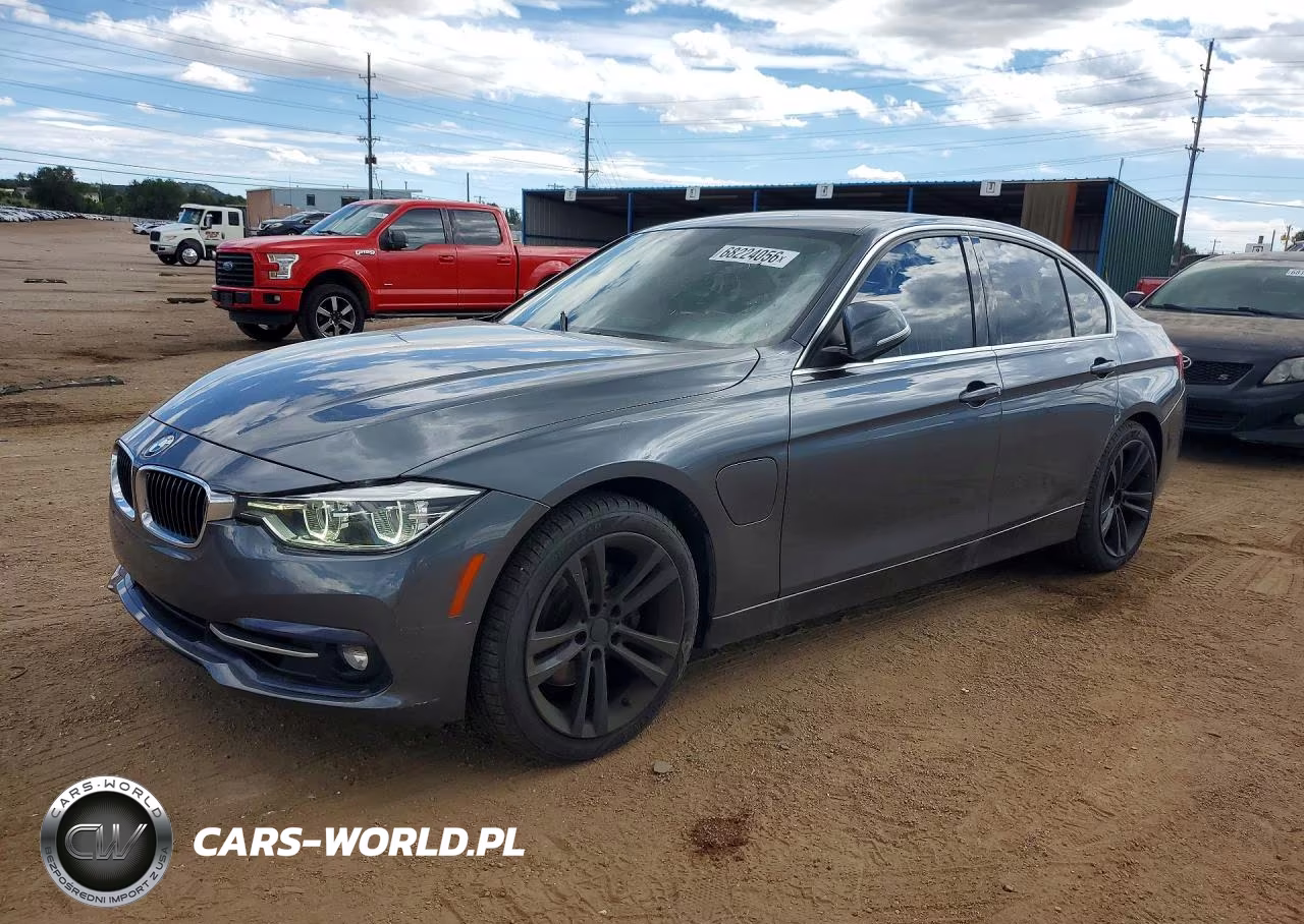 2018 BMW 330E