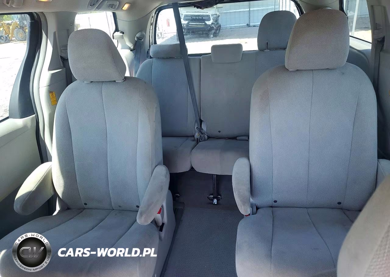 2014 Toyota Sienna L 7-Passenger VIN:5TDZK3DC2ES521197 - 10