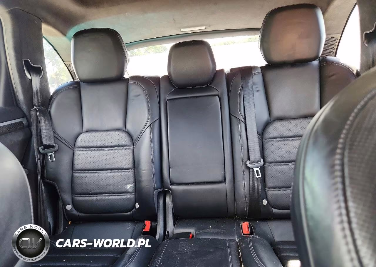 2014 Porsche Cayenne Gts VIN:WP1AD2A23ELA73548 - 10