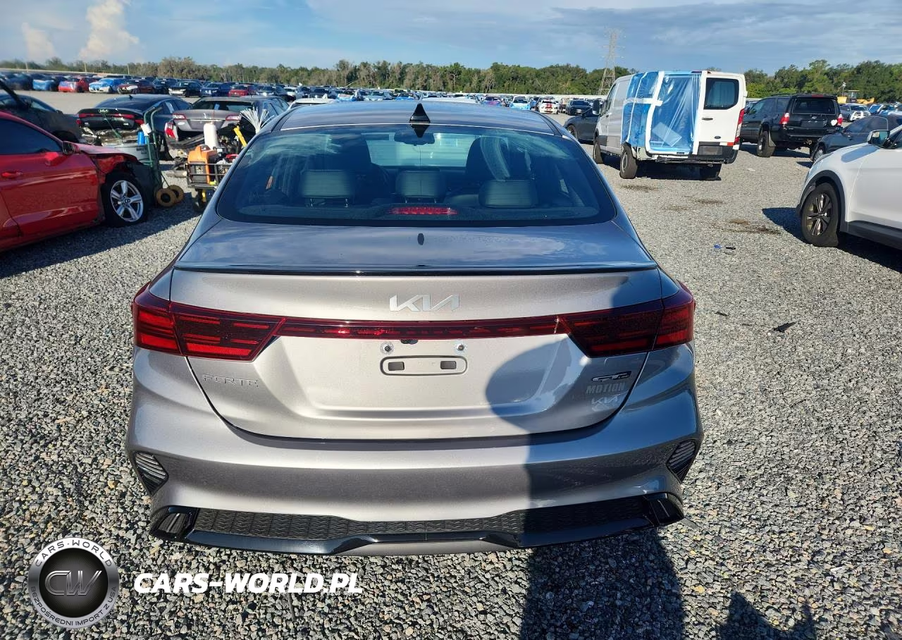 2023 Kia Forte Gt Line VIN:3KPF54AD2PE621830 - 6