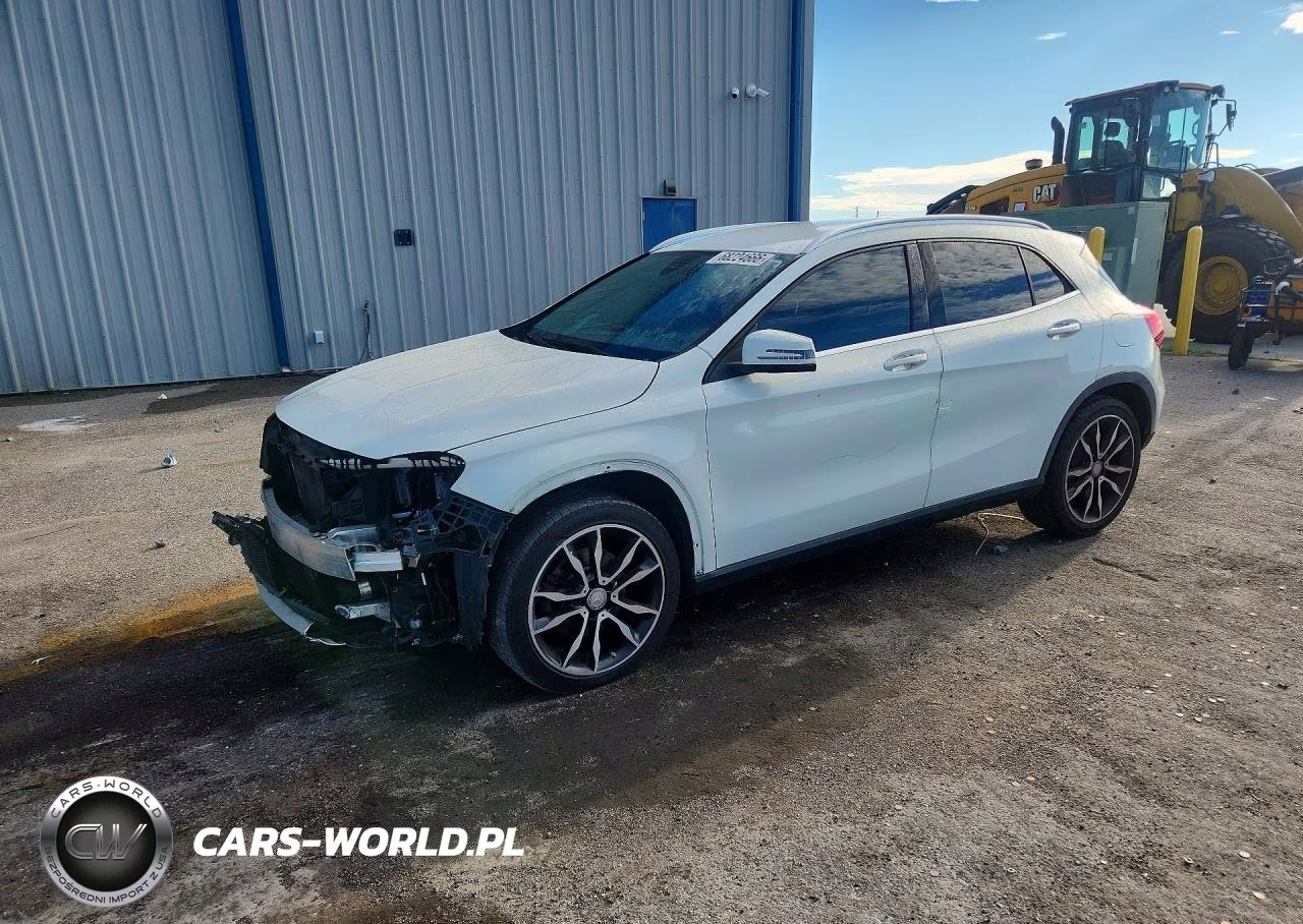 2016 Mercedes-Benz Gla 250 – zdjęcie 1 z 14