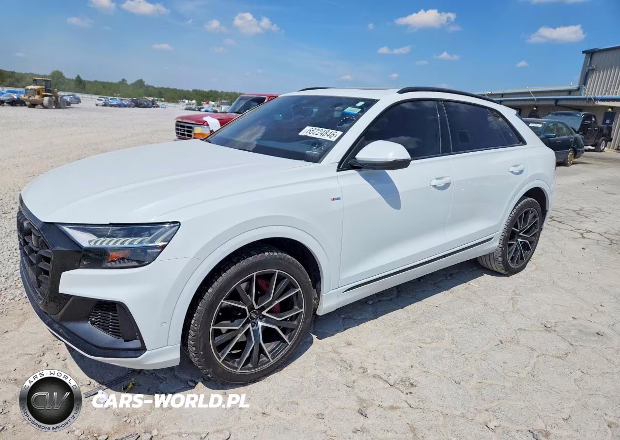 2021 Audi Q8 Premium Plus S-Line – zdjęcie 1 z 13