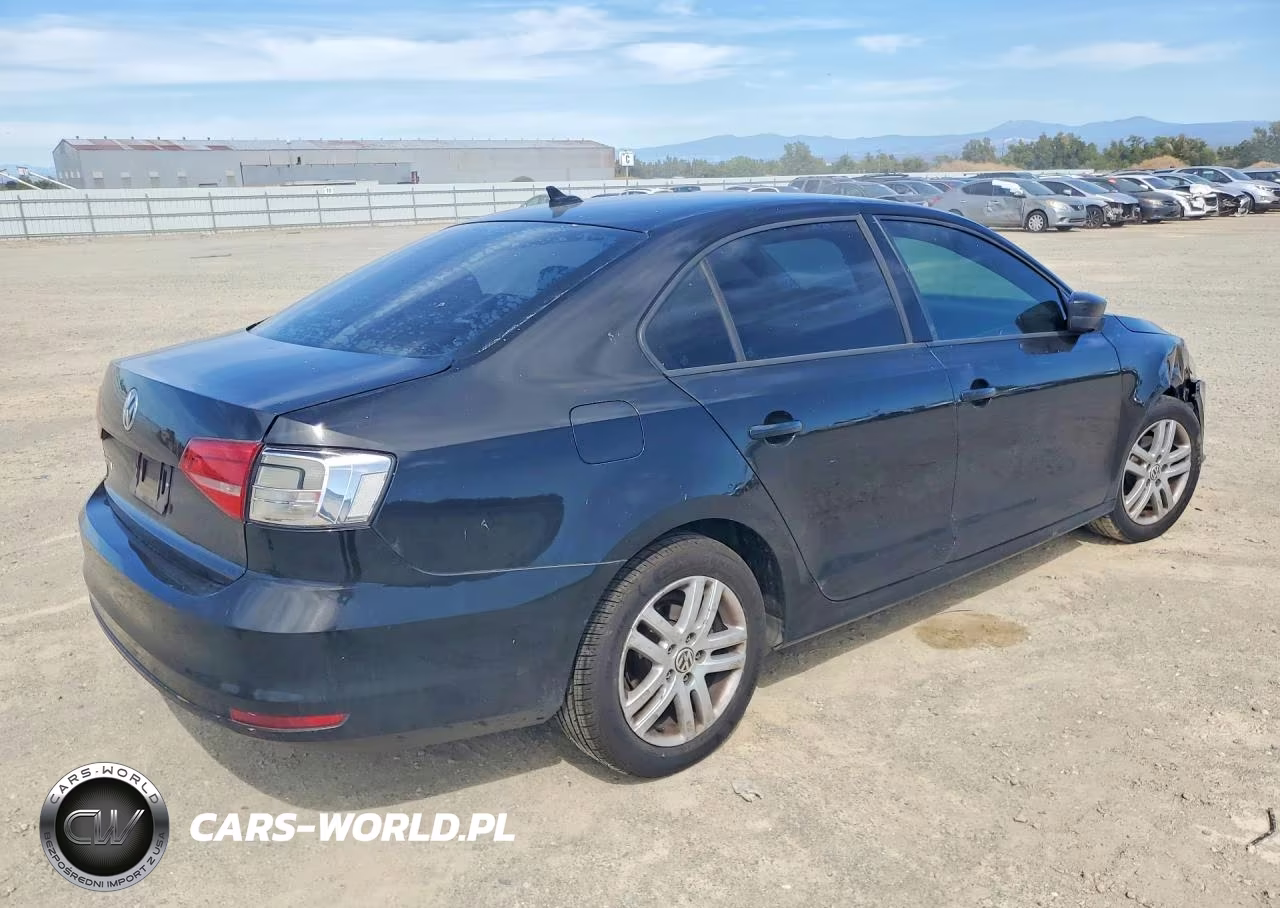 2015 Volkswagen Jetta Base VIN:3VW1K7AJ1FM226470 - 3