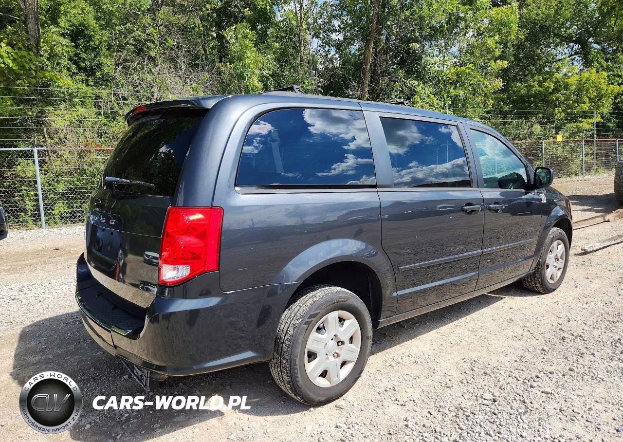 2011 Dodge Grand Caravan Express VIN:2D4RN4DG7BR674360 - 3