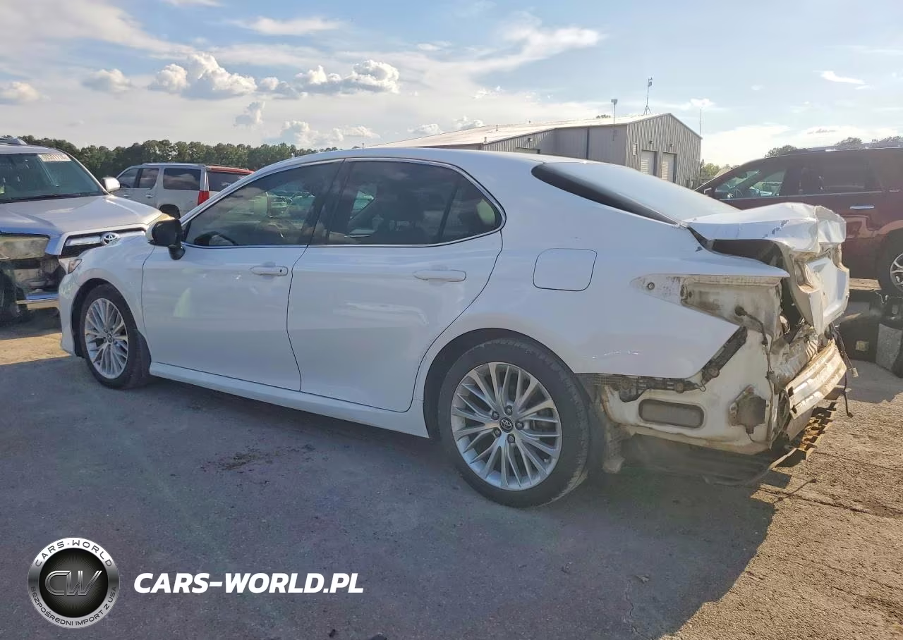 2018 Toyota Camry Xle VIN:4T1B11HK0JU111672 - 2