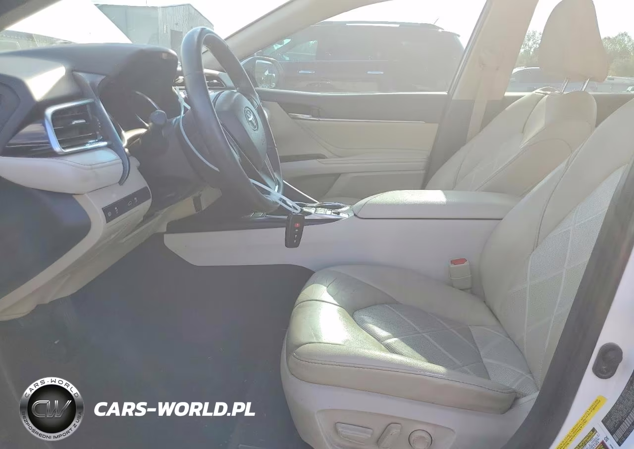 2018 Toyota Camry Xle VIN:4T1B11HK0JU111672 - 7