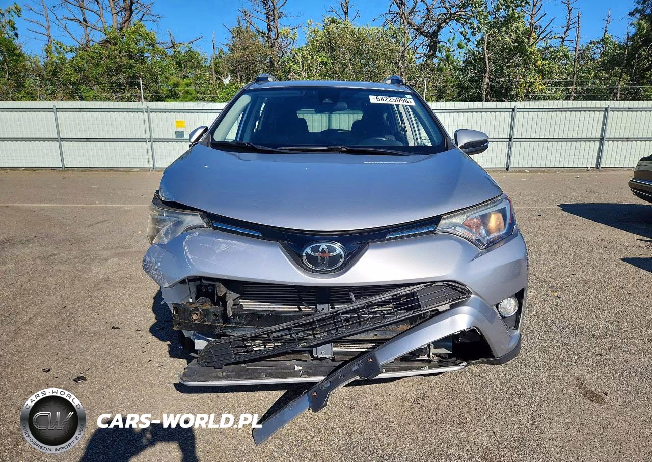 2018 Toyota Rav4 Xle VIN:JTMRFREV8JD237554 - 5
