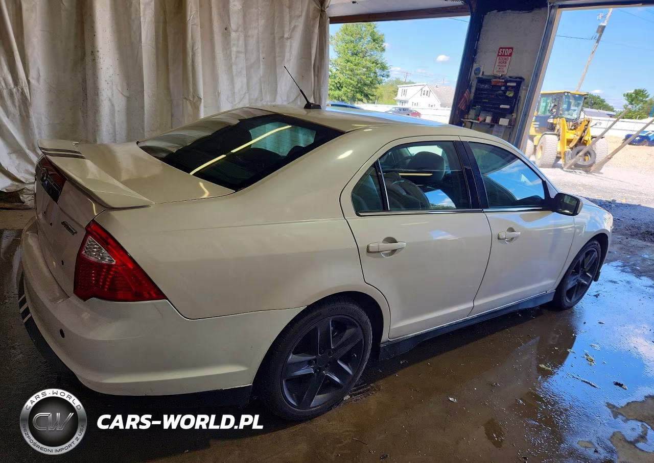 2011 Ford Fusion Sport VIN:3FAHP0KC1BR208399 - 3