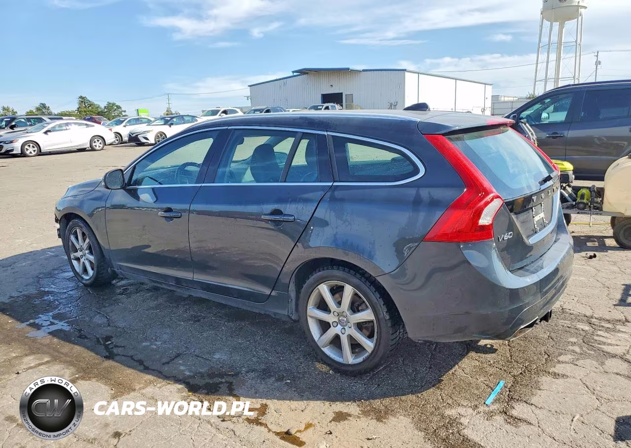 2016 Volvo V60 T5 Premier VIN:YV140MEK0G1300946 - 2