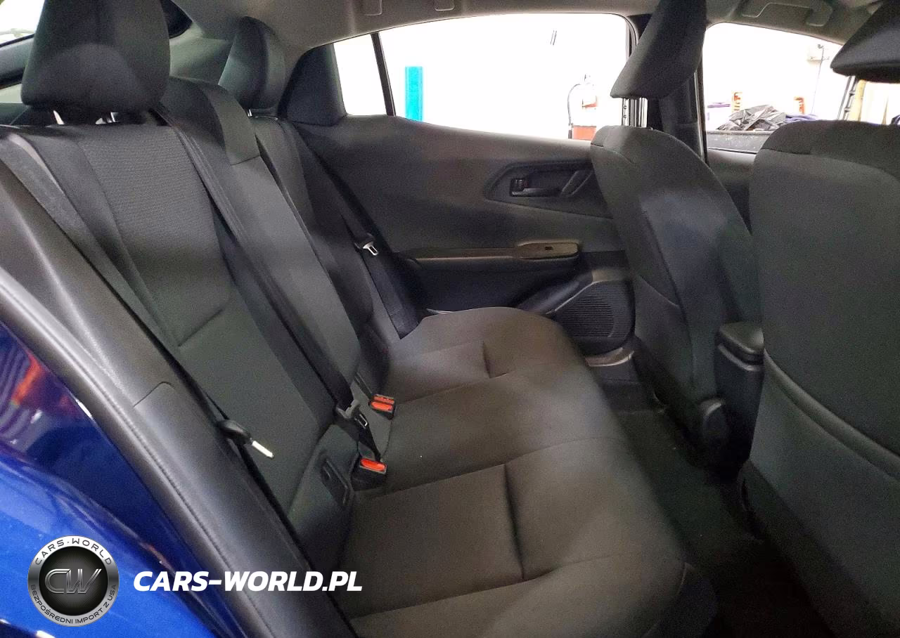 2026 Toyota Prius Le VIN:JTDACAAU5T3067764 - 10
