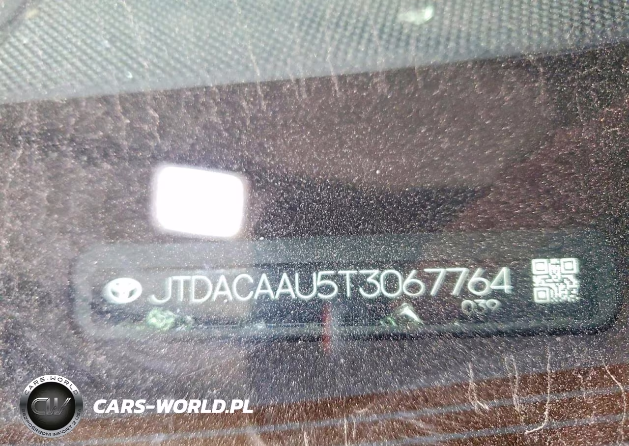 2026 Toyota Prius Le VIN:JTDACAAU5T3067764 - 13