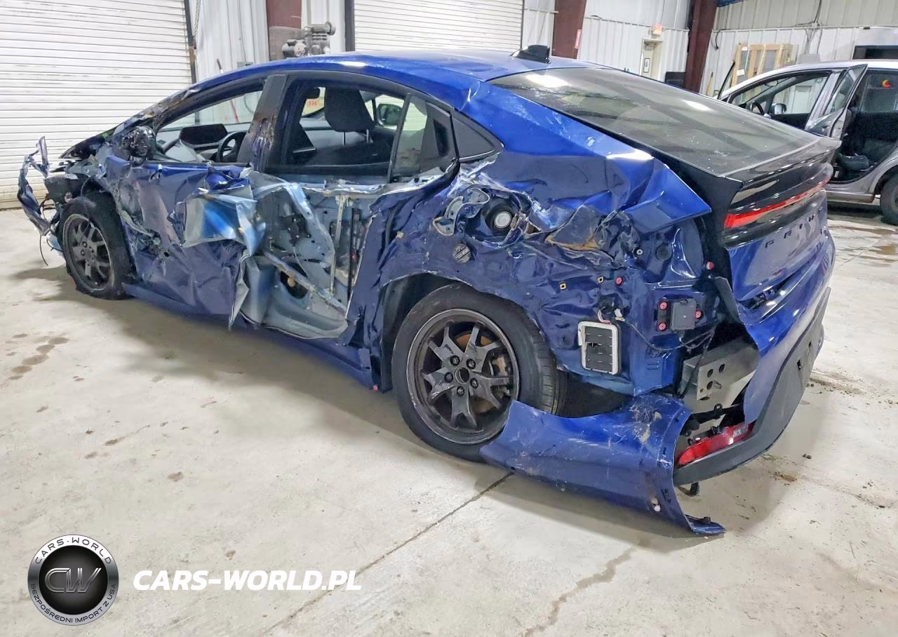 2026 Toyota Prius Le VIN:JTDACAAU5T3067764 - 2