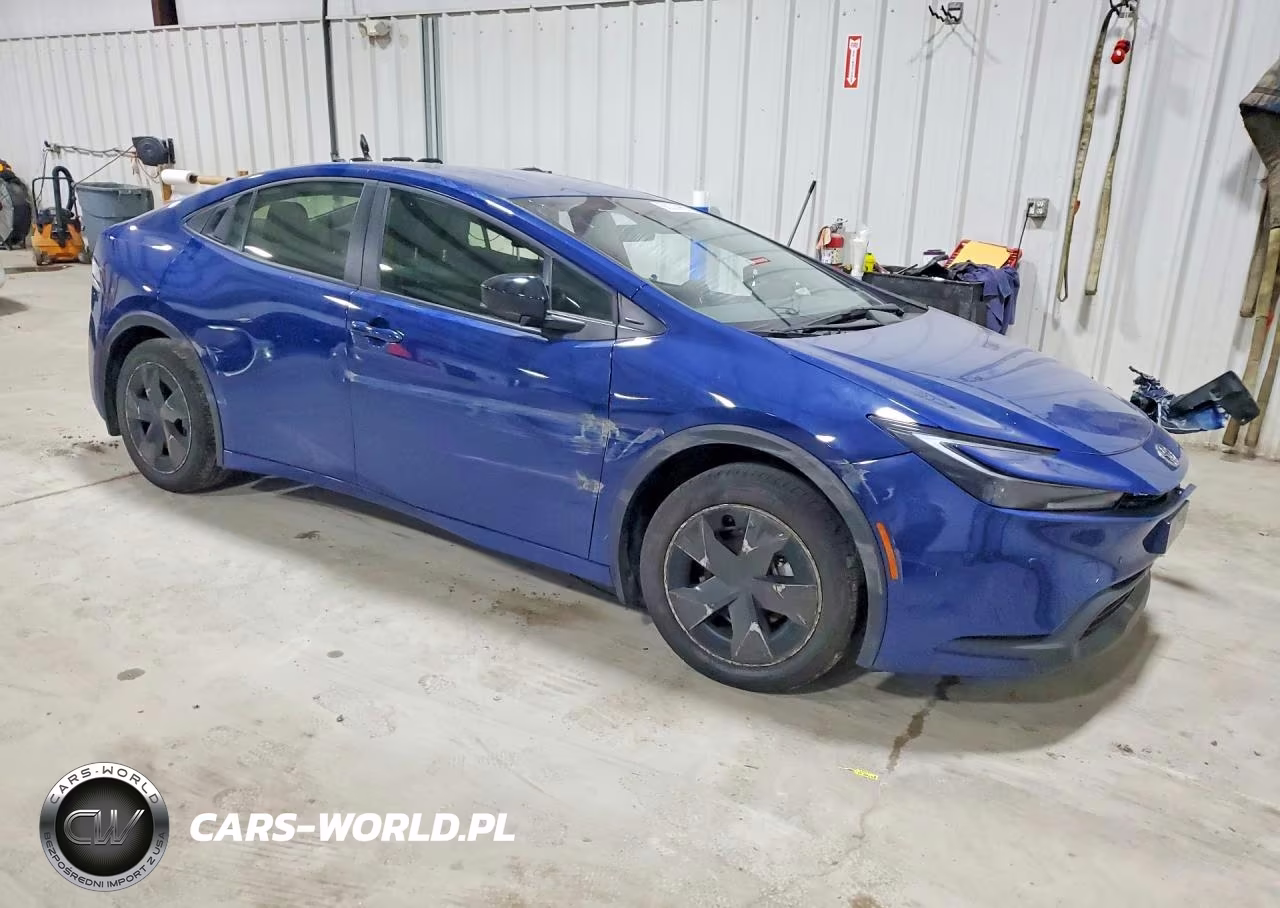 2026 Toyota Prius Le VIN:JTDACAAU5T3067764 - 4
