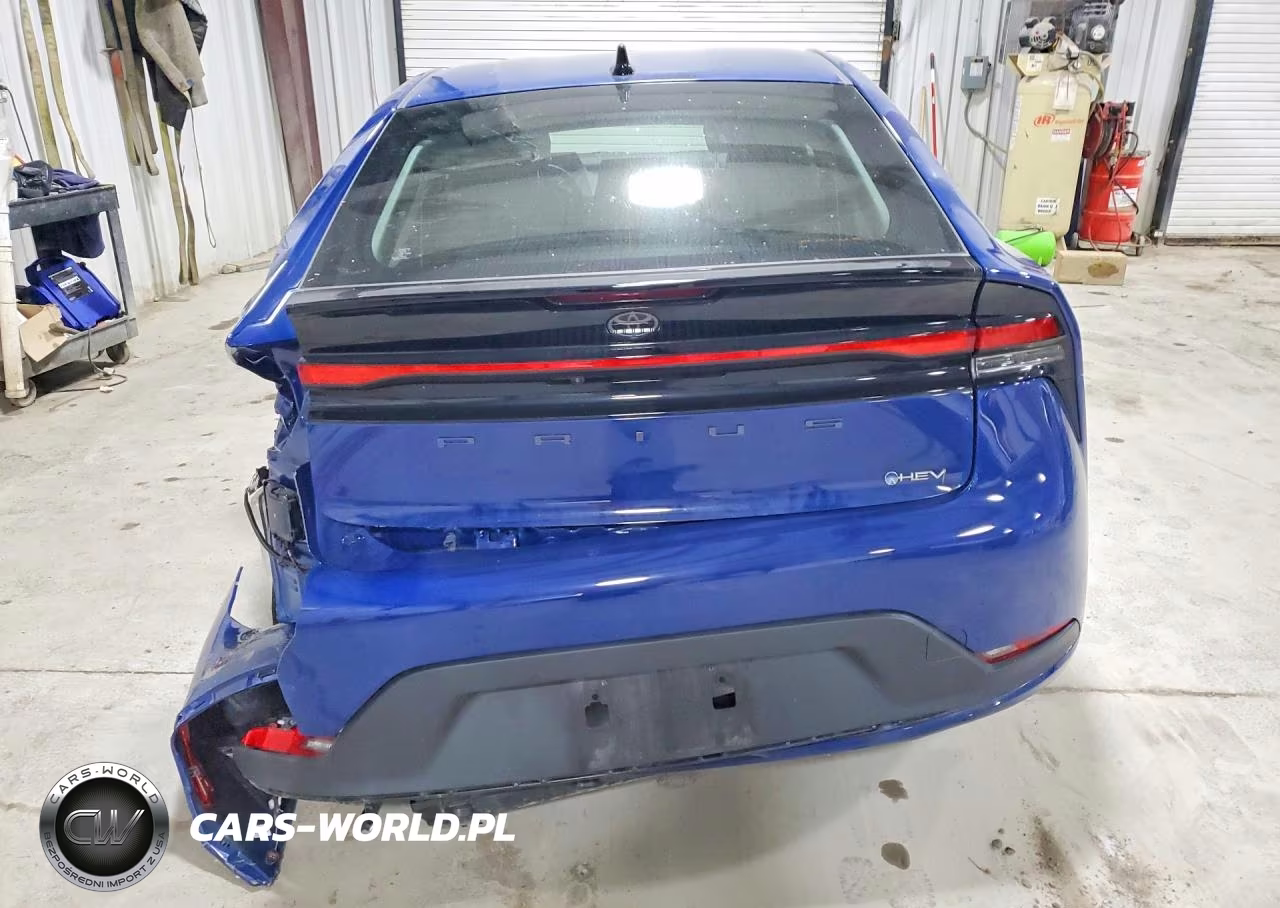 2026 Toyota Prius Le VIN:JTDACAAU5T3067764 - 6