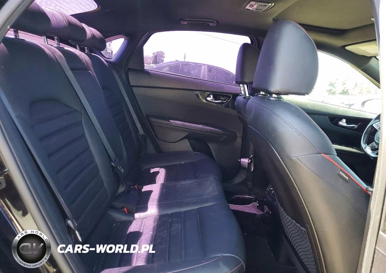 2021 Kia Forte Gt VIN:3KPF44AC4ME412157 - 10