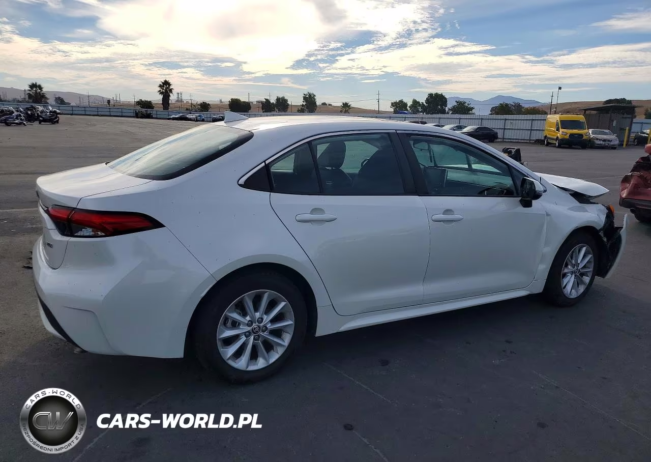 2020 Toyota Corolla Xle VIN:5YFFPRAEXLP128079 - 3