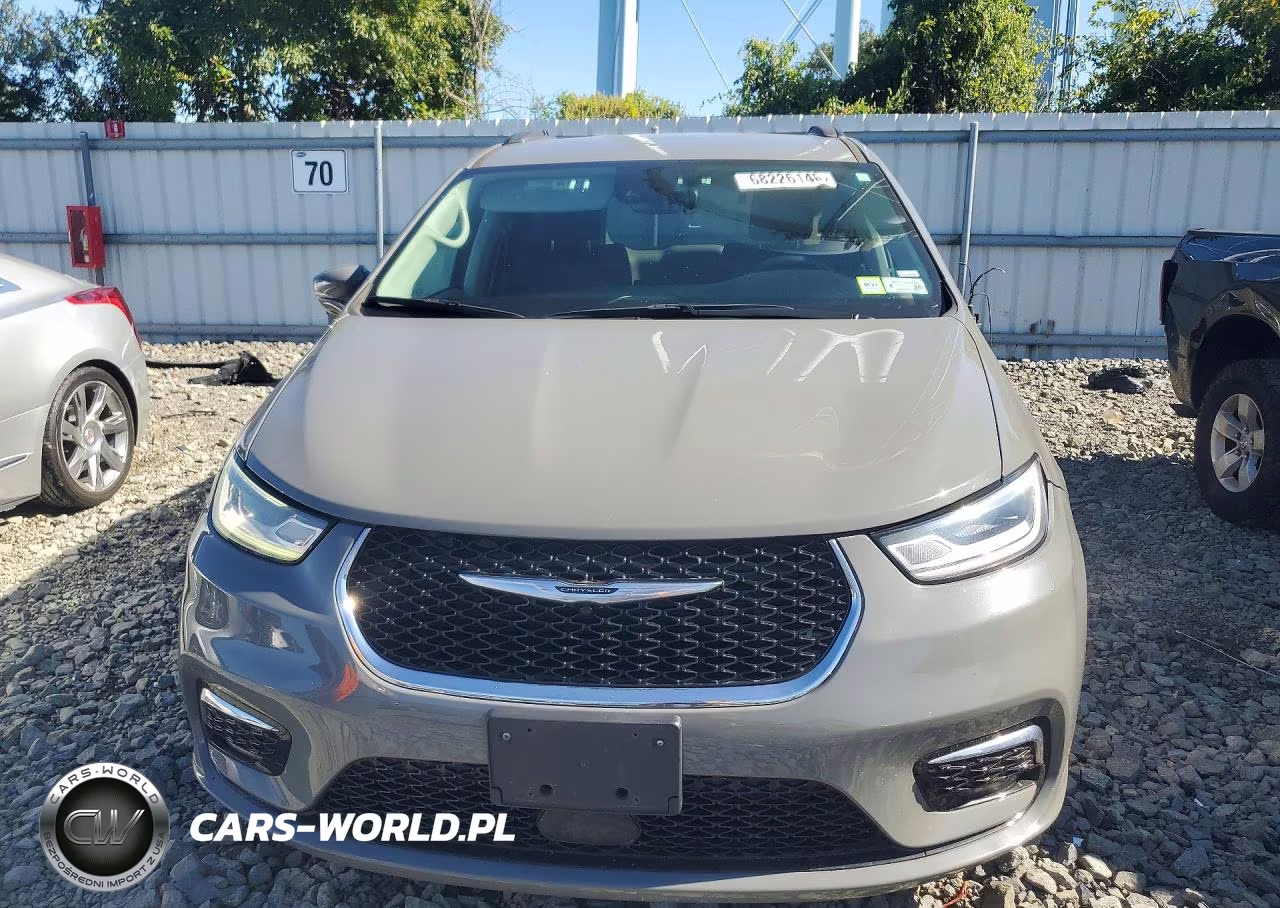 2022 Chrysler Pacifica Touring L VIN:2C4RC1BG6NR191810 - 5