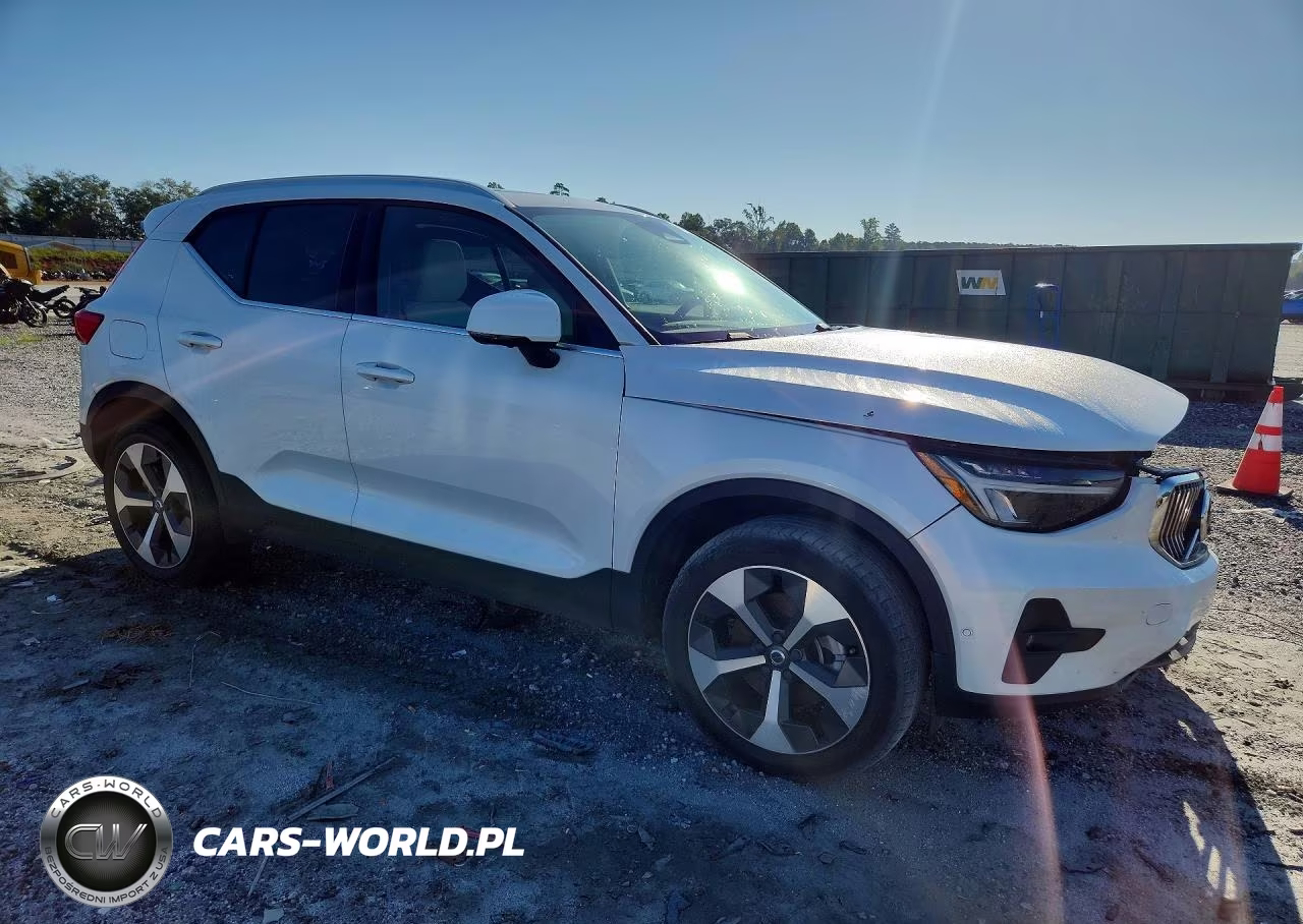 2023 Volvo Xc40 Plus VIN:YV4L12UN8P2092160 - 4