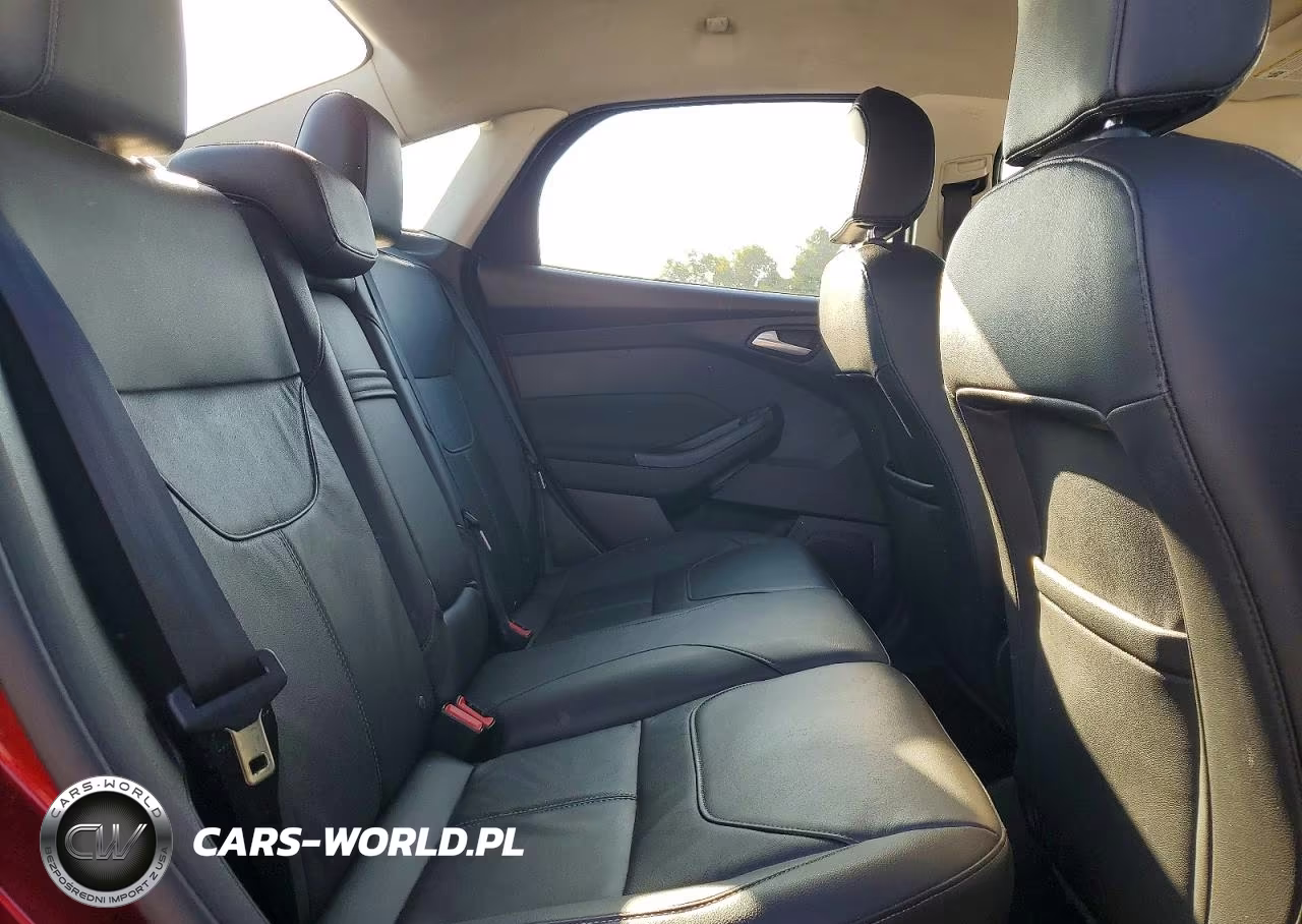 2015 Ford Focus Se VIN:1FADP3F22FL264535 - 10