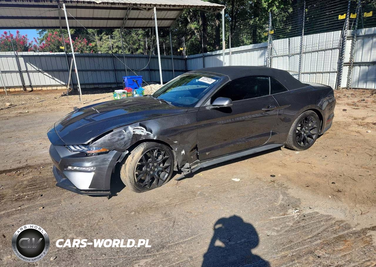 2018 Ford Mustang VIN:1FATP8UH6J5174057 - 1
