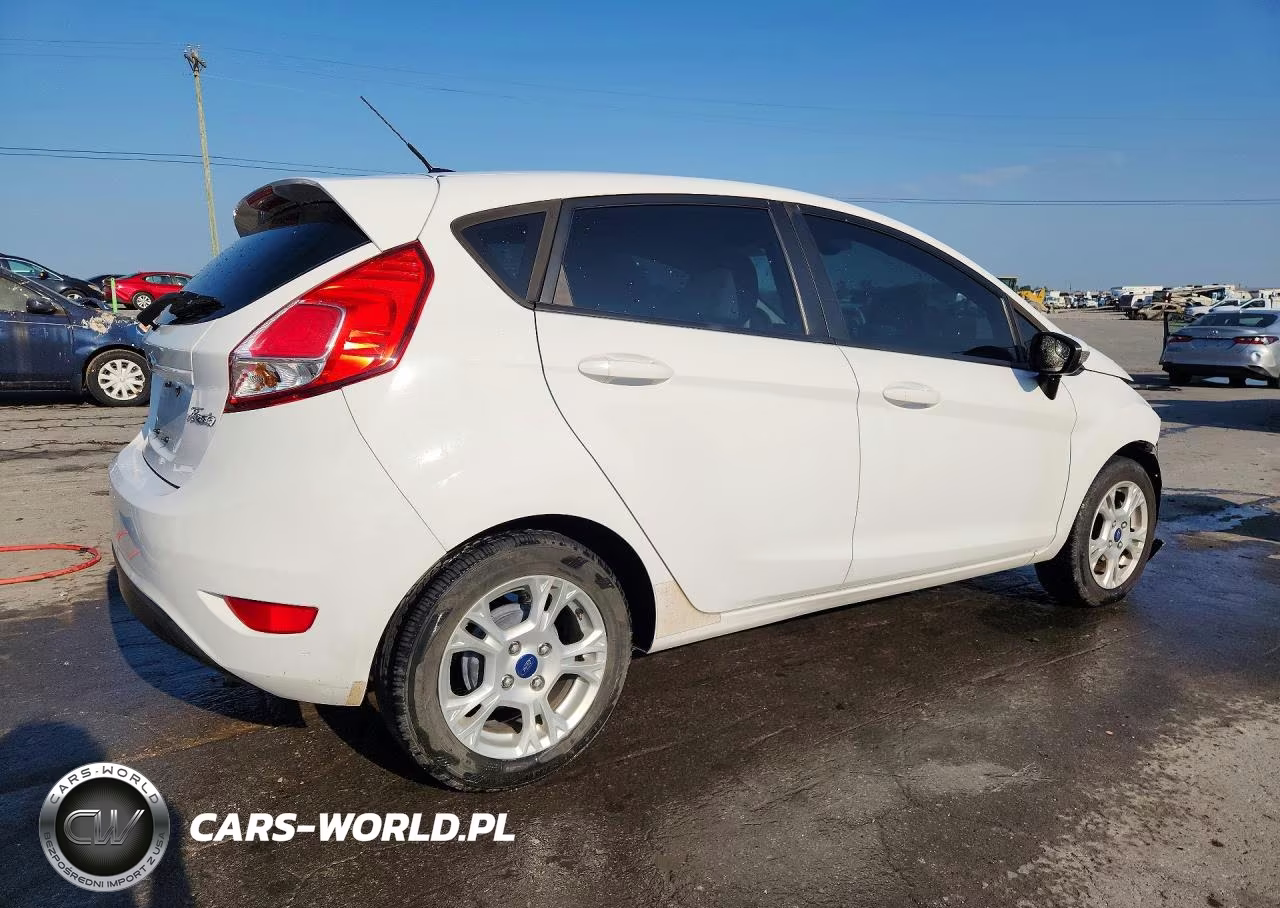 2015 Ford Fiesta Se VIN:3FADP4EJ2FM111490 - 3
