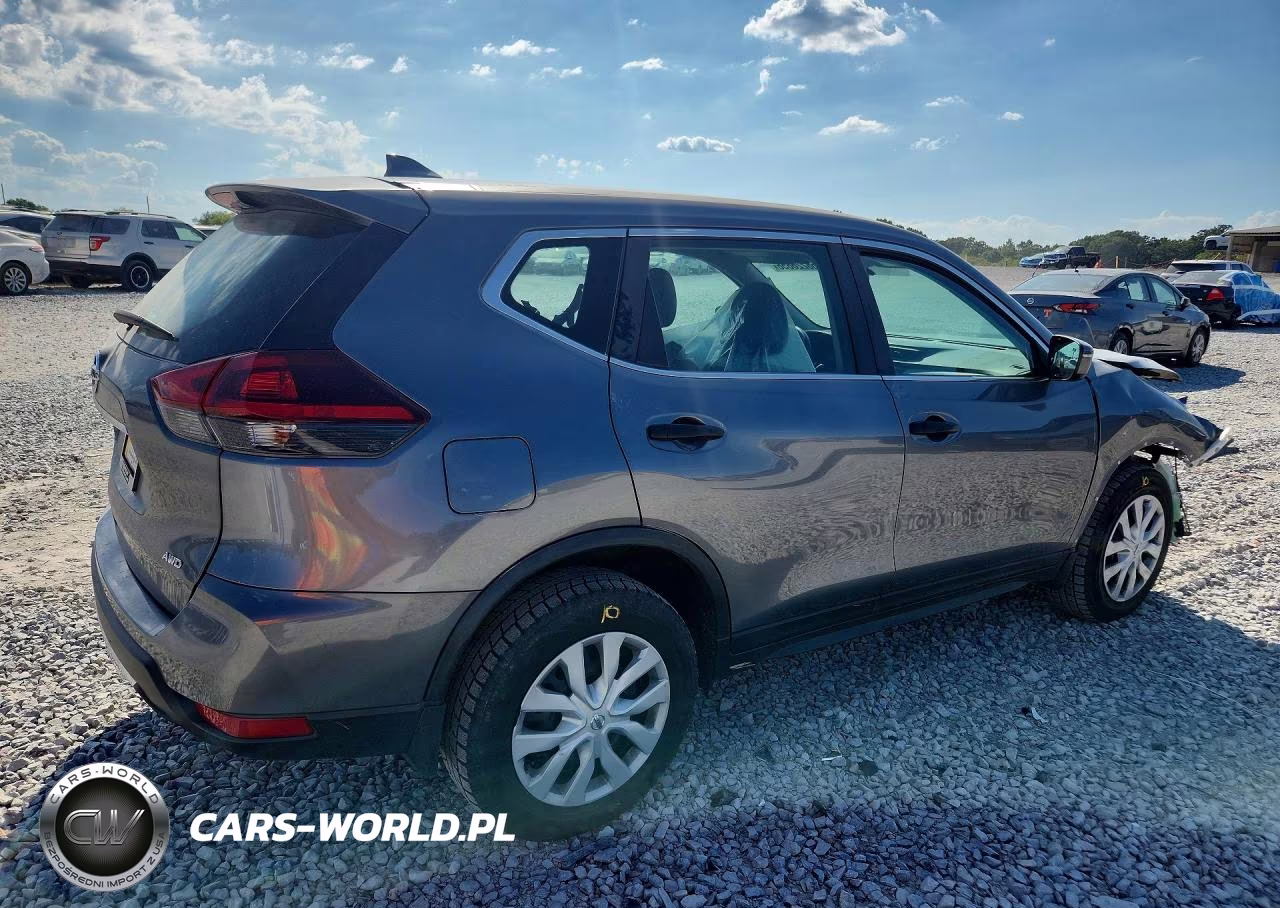 2018 Nissan Rogue S VIN:5N1AT2MV4JC721592 - 3