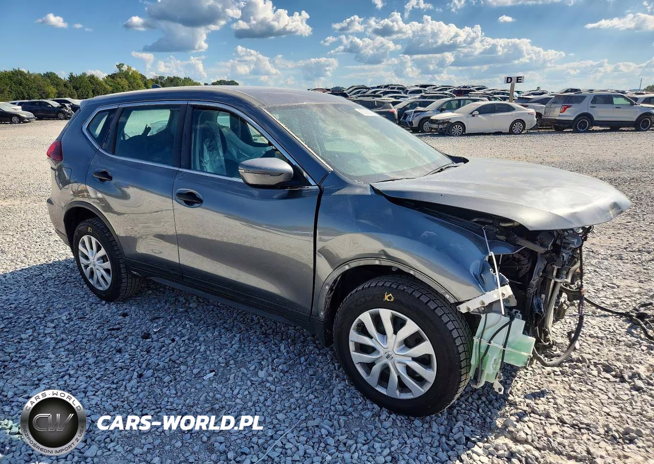2018 Nissan Rogue S VIN:5N1AT2MV4JC721592 - 4