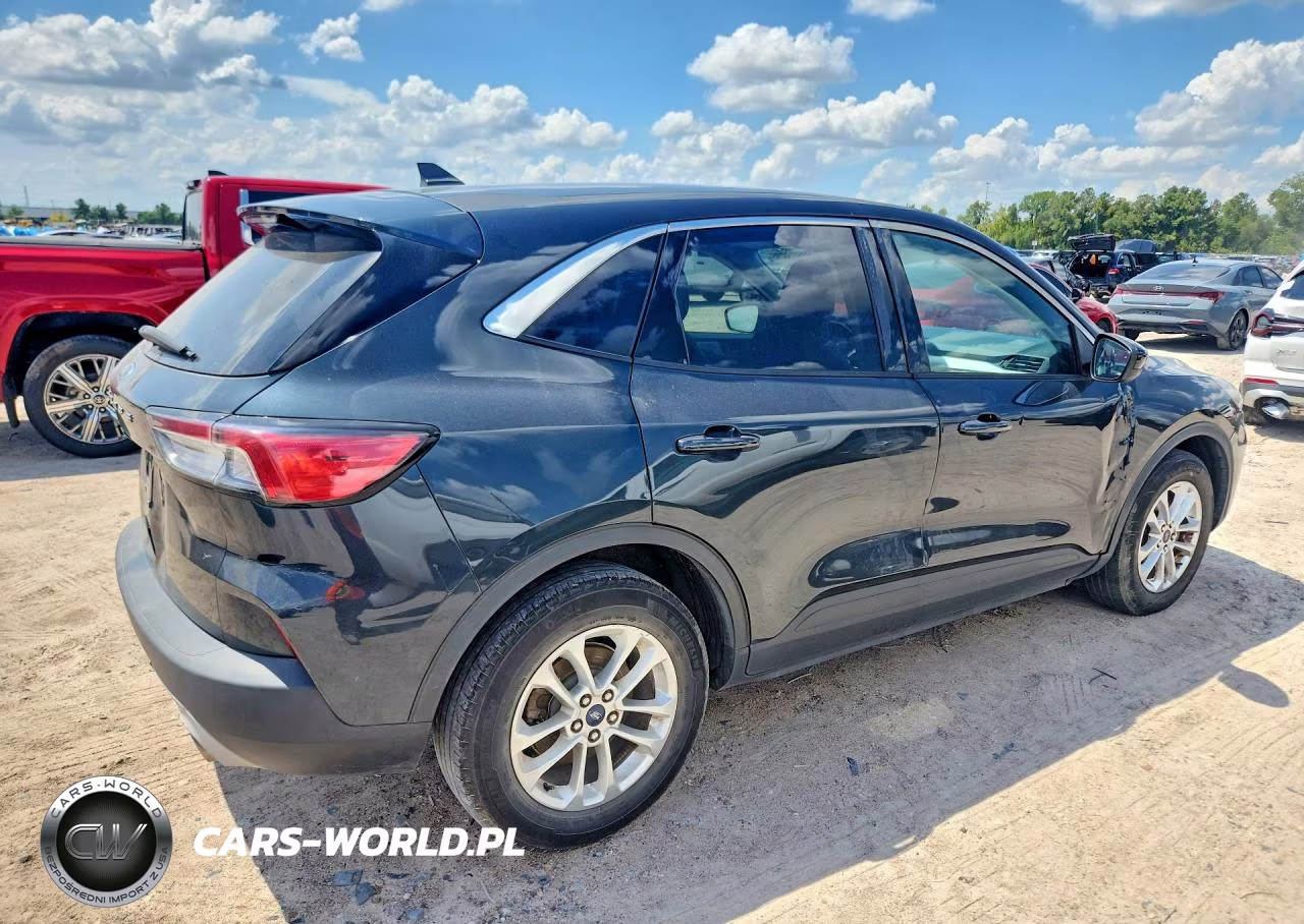 2022 Ford Escape Se VIN:1FMCU0G68NUB22001 - 3