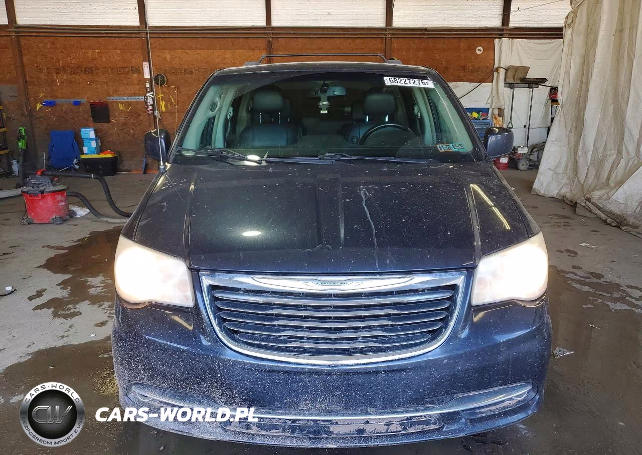 2014 Chrysler Town & Country Touring VIN:2C4RC1BG9ER434395 - 5