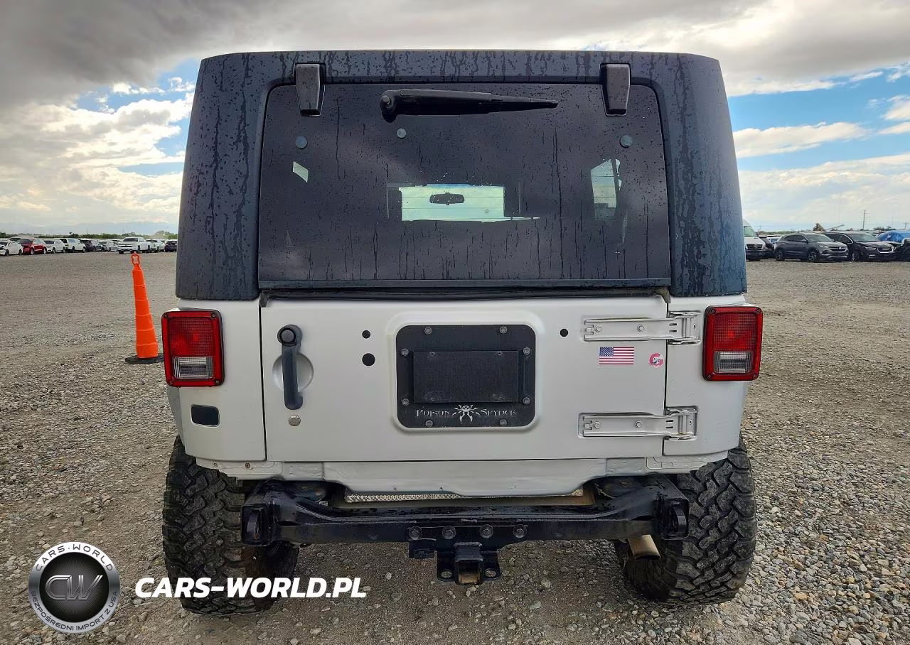 2010 Jeep Wrangler Unlimited Sport VIN:1J4BA3H17AL105603 - 6