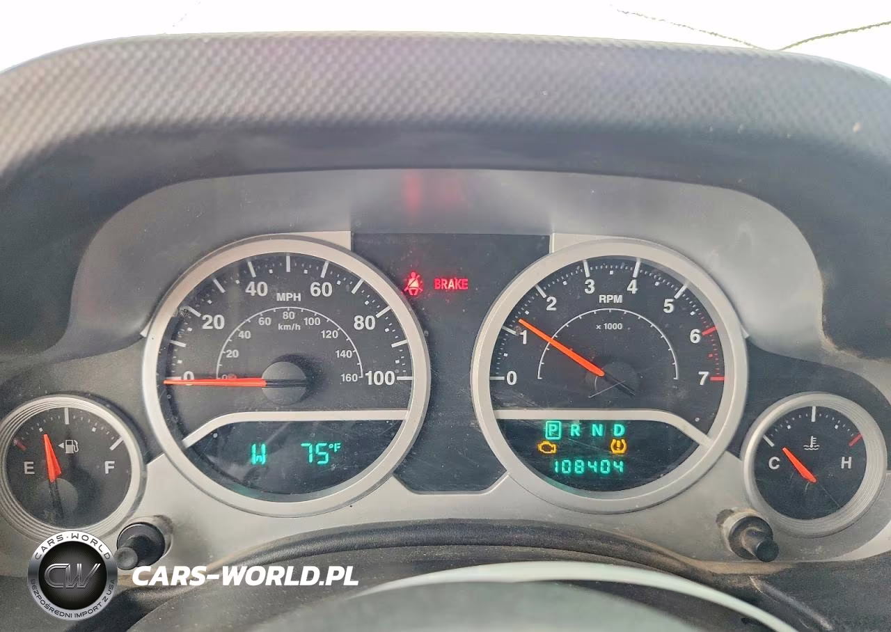 2010 Jeep Wrangler Unlimited Sport VIN:1J4BA3H17AL105603 - 9