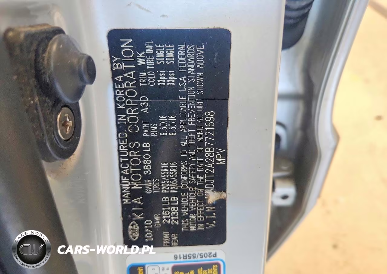 2011 Kia Soul + VIN:KNDJT2A28B7721698 - 13