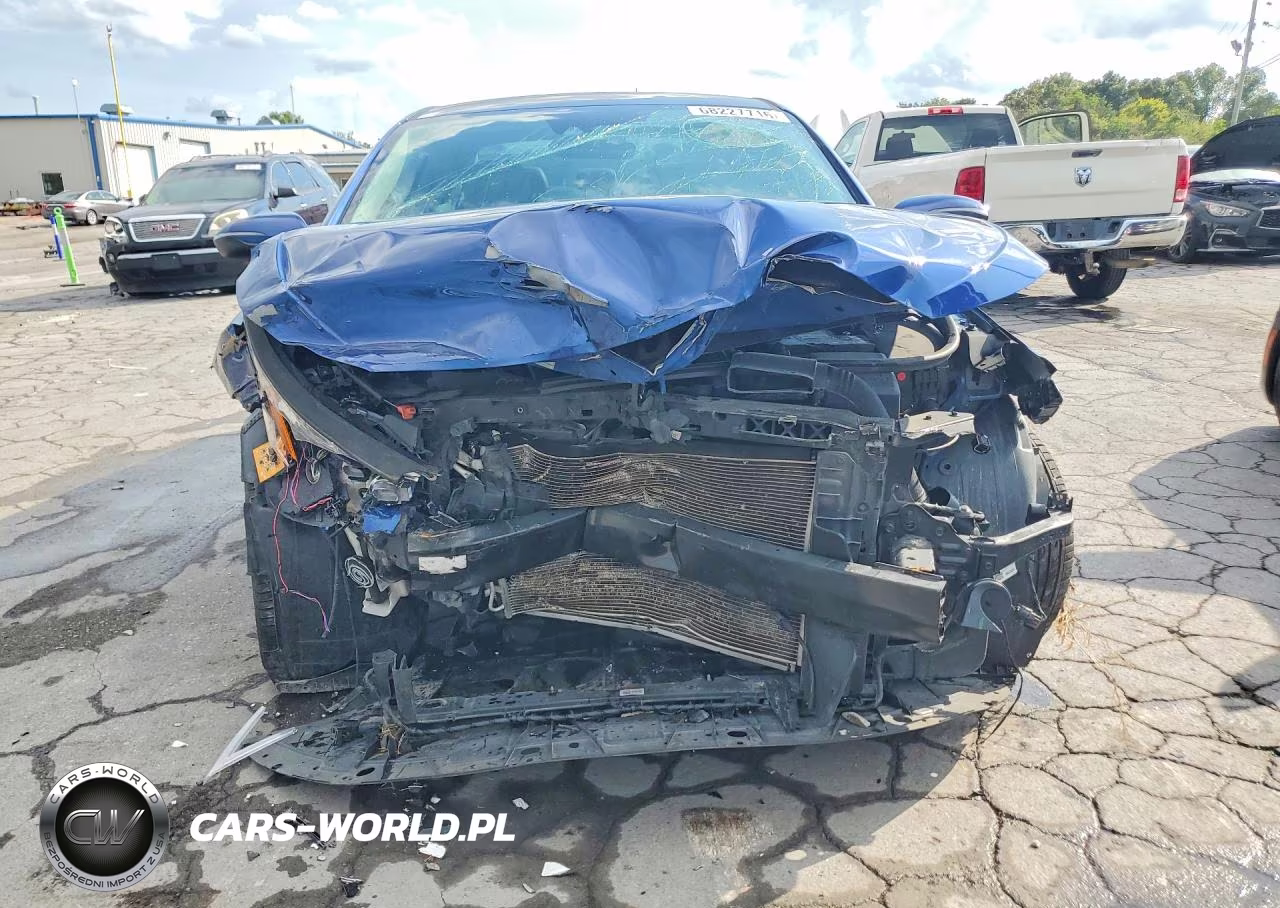 2020 Hyundai Elantra Limited VIN:5NPD84LF7LH608431 - 5