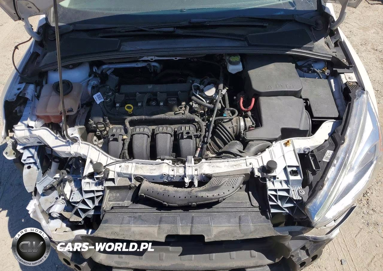 2018 Ford Focus Titanium VIN:1FADP3N21JL275861 - 11