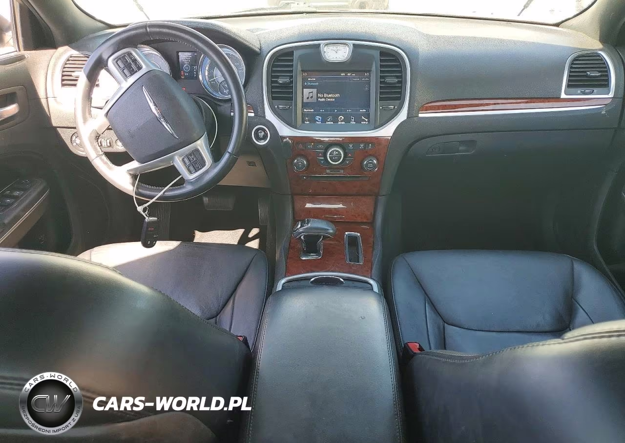 2014 Chrysler 300 VIN:2C3CCAAG7EH217784 - 8