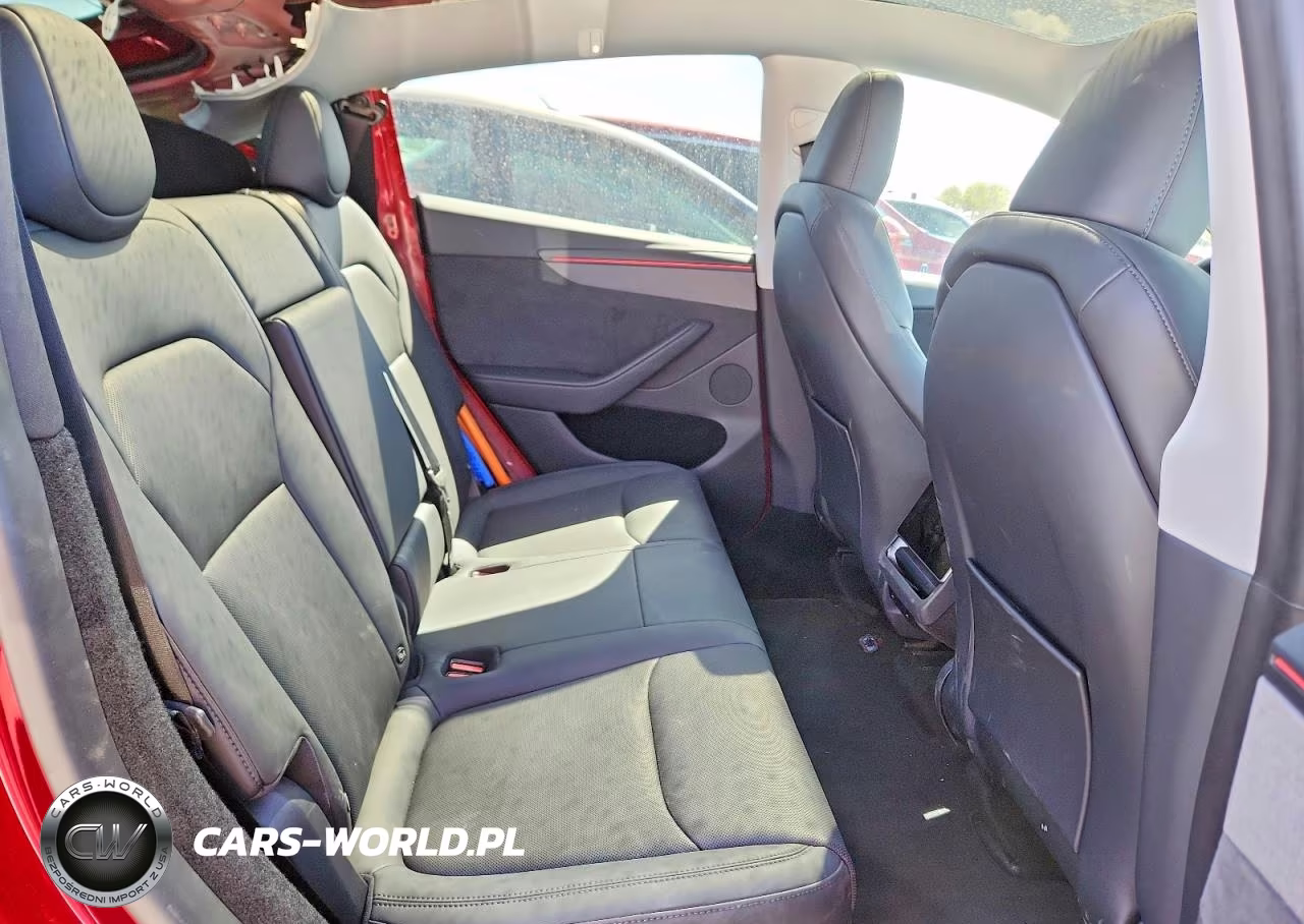 2026 Tesla Model Y VIN:7SAYGDEE9TA443523 - 10