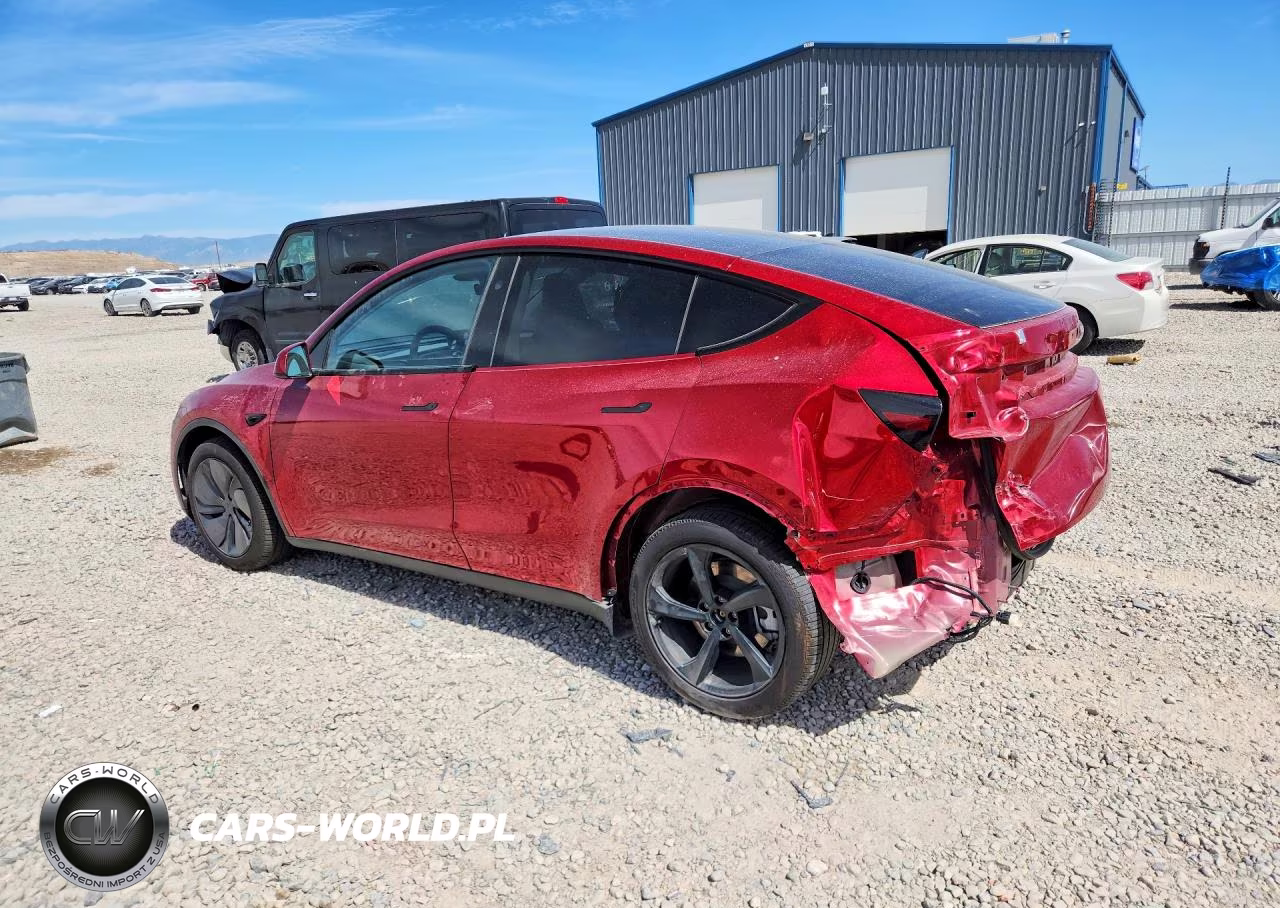 2026 Tesla Model Y VIN:7SAYGDEE9TA443523 - 2