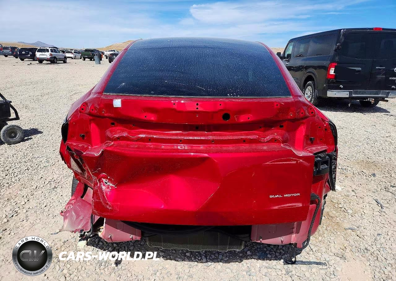 2026 Tesla Model Y VIN:7SAYGDEE9TA443523 - 6