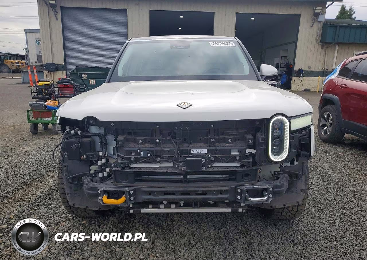 2023 Rivian R1S Adventure VIN:7PDSGABA5PN016801 - 5