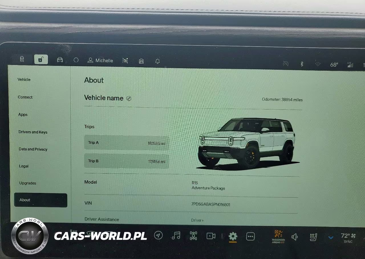 2023 Rivian R1S Adventure VIN:7PDSGABA5PN016801 - 9