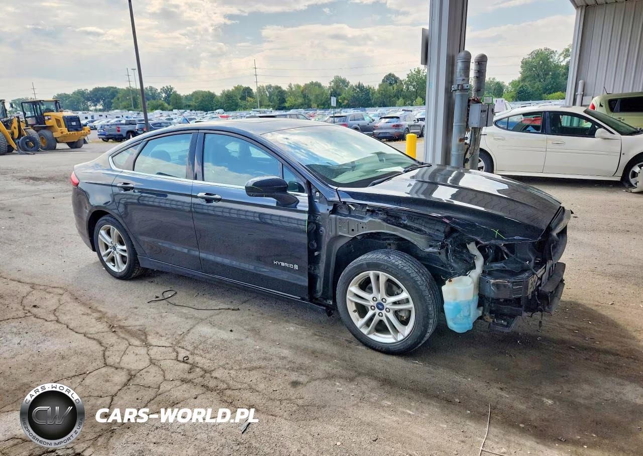 2018 Ford Fusion Se Hybrid VIN:3FA6P0LUXJR247893 - 4