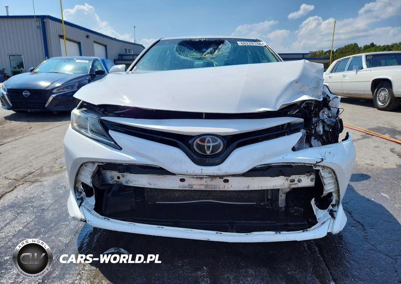 2019 Toyota Camry Le VIN:4T1B11HK9KU217068 - 5